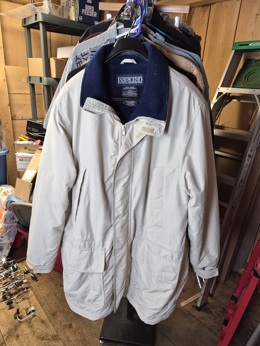 Lands' End Men's Beige Winter Coat with Navy Collar Bin 59